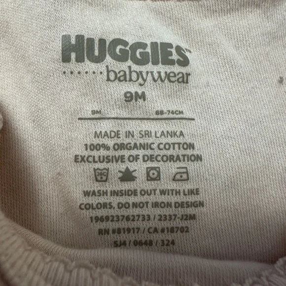 Baby Girl Bodysuit Bundle 6pc Carter’s Huggies 9 Months - Picture 13 of 13